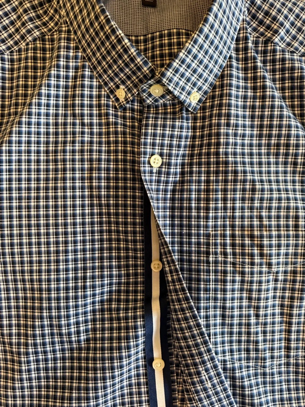 Banana Republic Men’s Non-Iron Tailored Slim Fit Plaid Shirt – Size Large